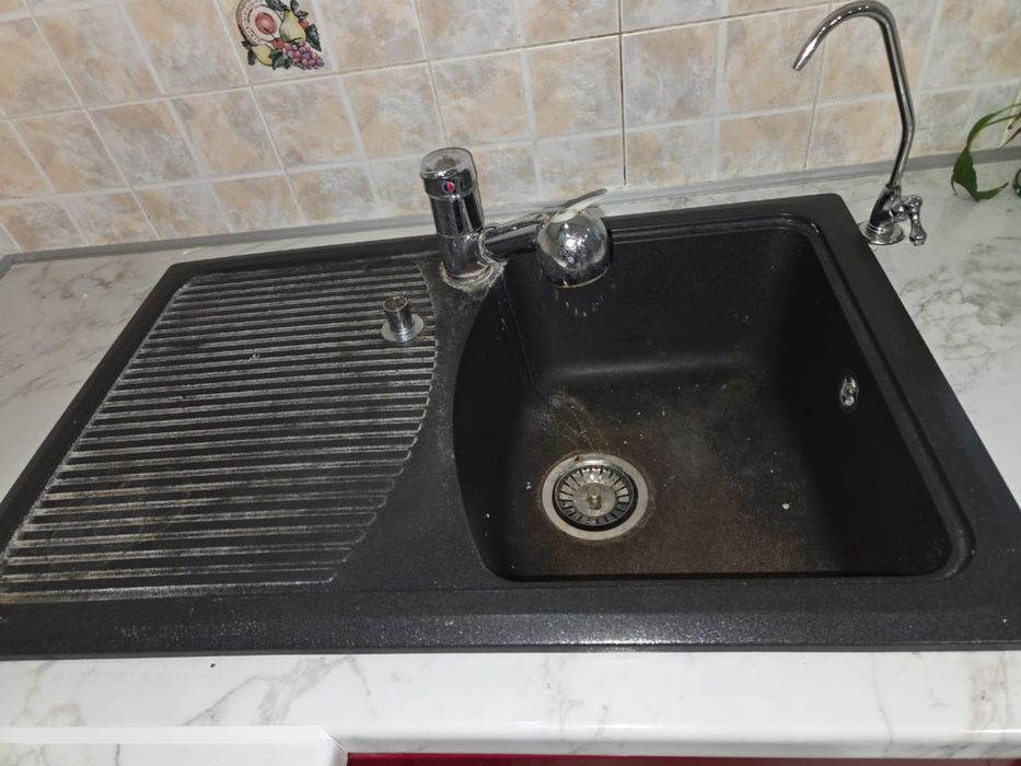 Продается кухонная каменная мойка