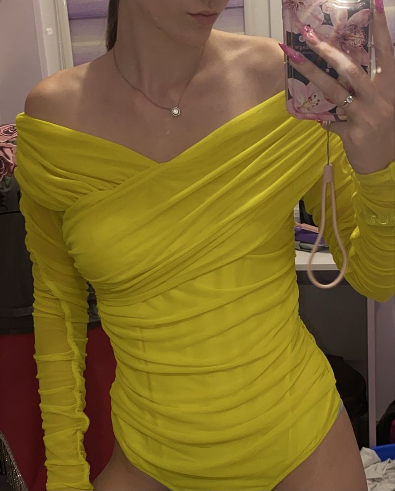 Жълто боди Guess