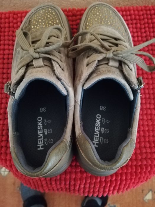 Adidași Helvesko nr 38 piele damă