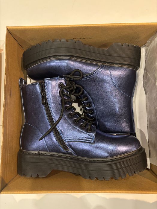 Дамски боти в тъмно син цвят