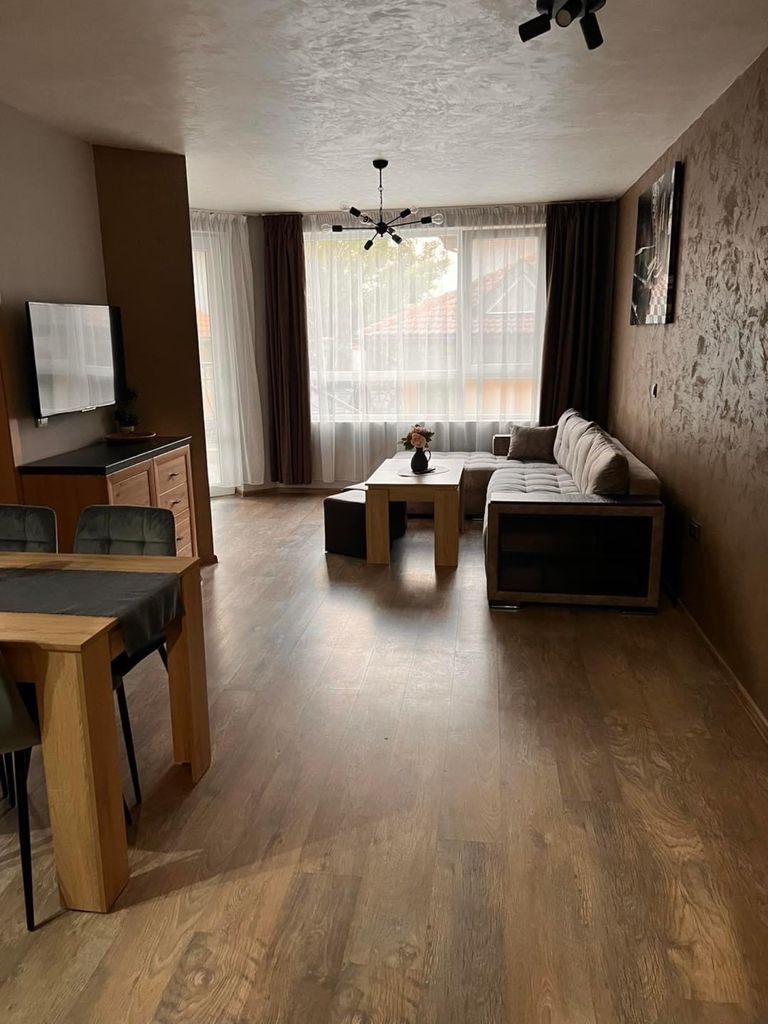 Продава се Двустаен апартамент в Варна, Младост 1 - 66 кв.м за 1137 €/кв.м - Снимка #7
