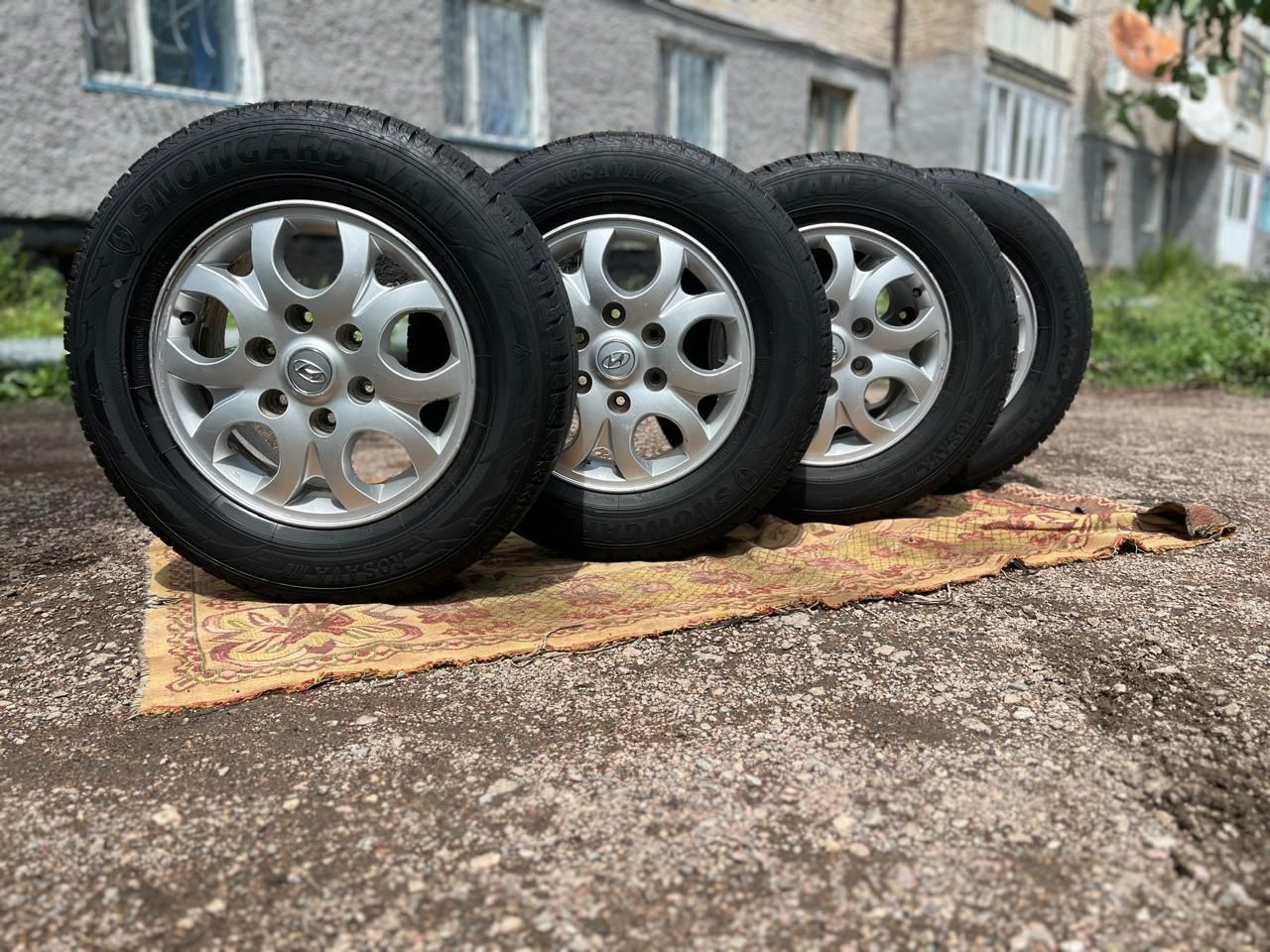 Продам зимние шины на дисках
