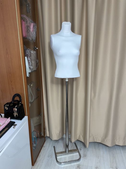 Manechin / bust dama cu picior /  suport metal, ultra stabil NOU