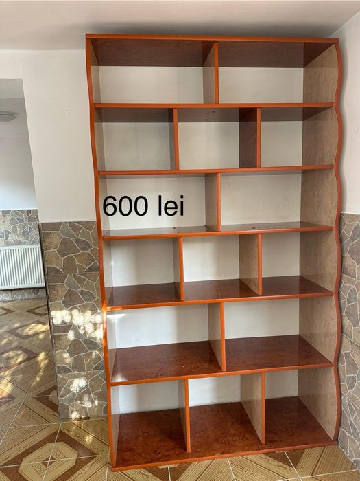 Rafturi de vânzare