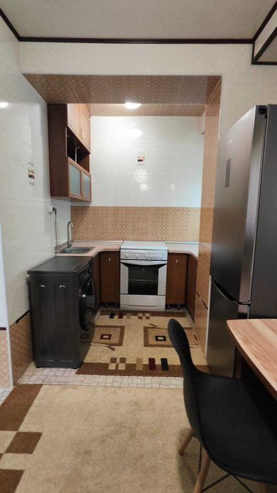 Ц-1 Самый Центр, 3-х Комнатная квартира  2-Этаж/4 100кв.м.