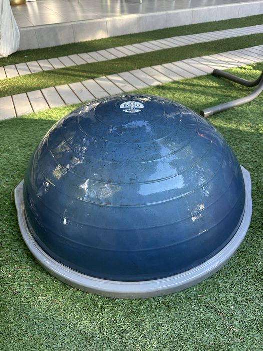 Bosu, minge de echilibru pentru gimnastica