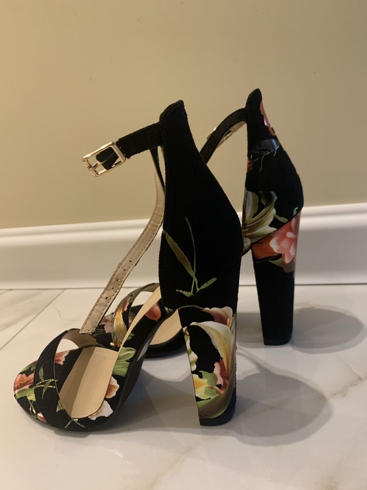 НОВО!!! Сандали Shoe Republic LA