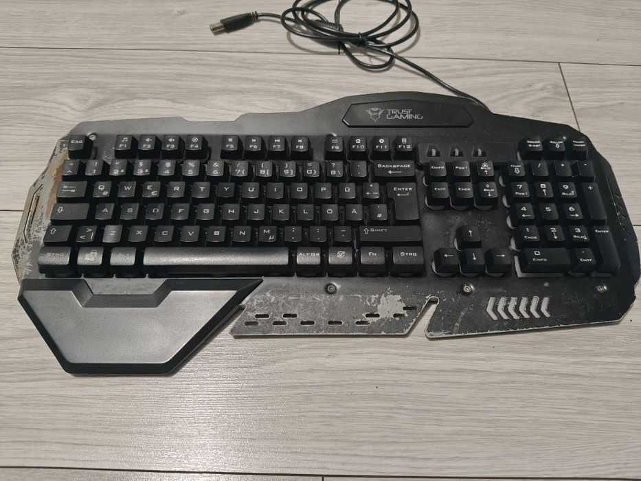 Tastatura gaming Trust mecanica Gxt 850