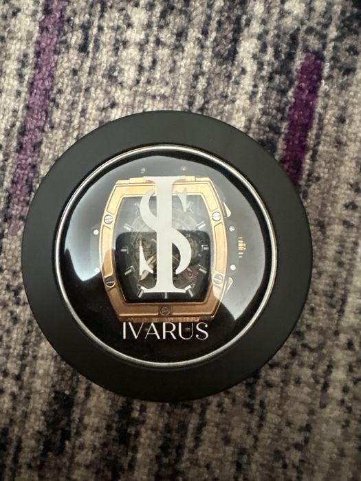 Продается часы Ivarus новые,рабочие