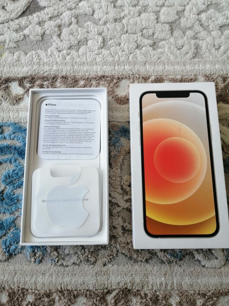 Продам Apple iPhone 12 128GB