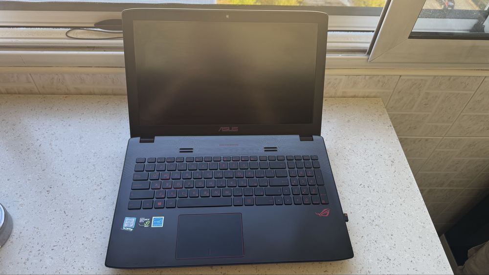 Геймърски лаптоп Asus ROG gl552vw