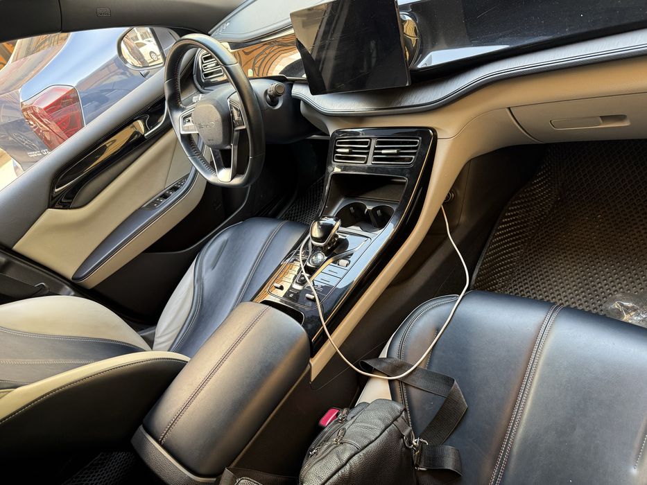 BYD Qin plus gibrit kraskasi kapot krilo