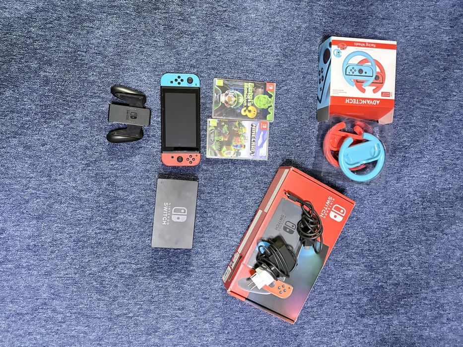 Vand nintendo switch+2 jocuri,negociabil