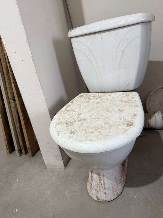 Унитаз б/у в сборе полностью