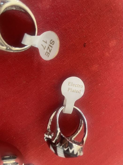 Inele interesante din metal electroplacat