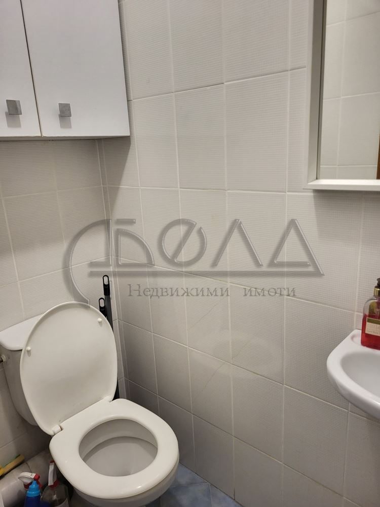 Дава се под наем Офис в София, Гоце Делчев - 42 кв.м за 400 € - Снимка #9