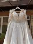 Vand rochie de mireasa