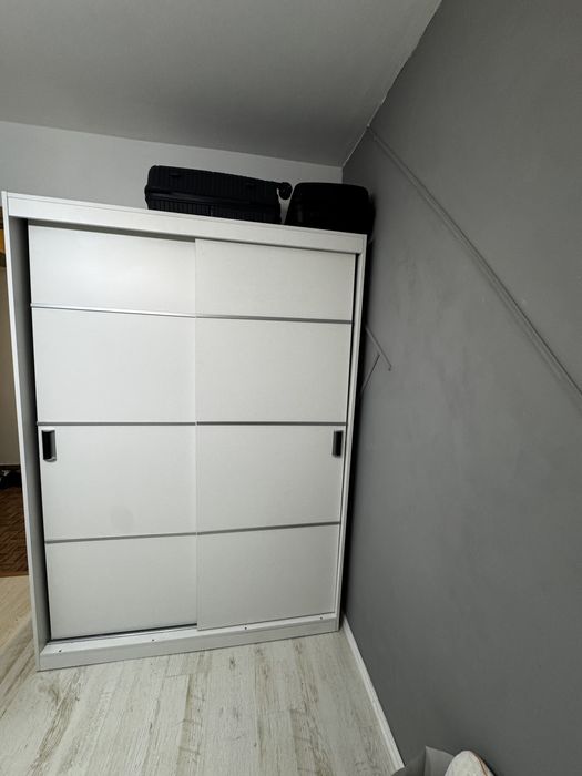 2 seturi de dormitoare alb