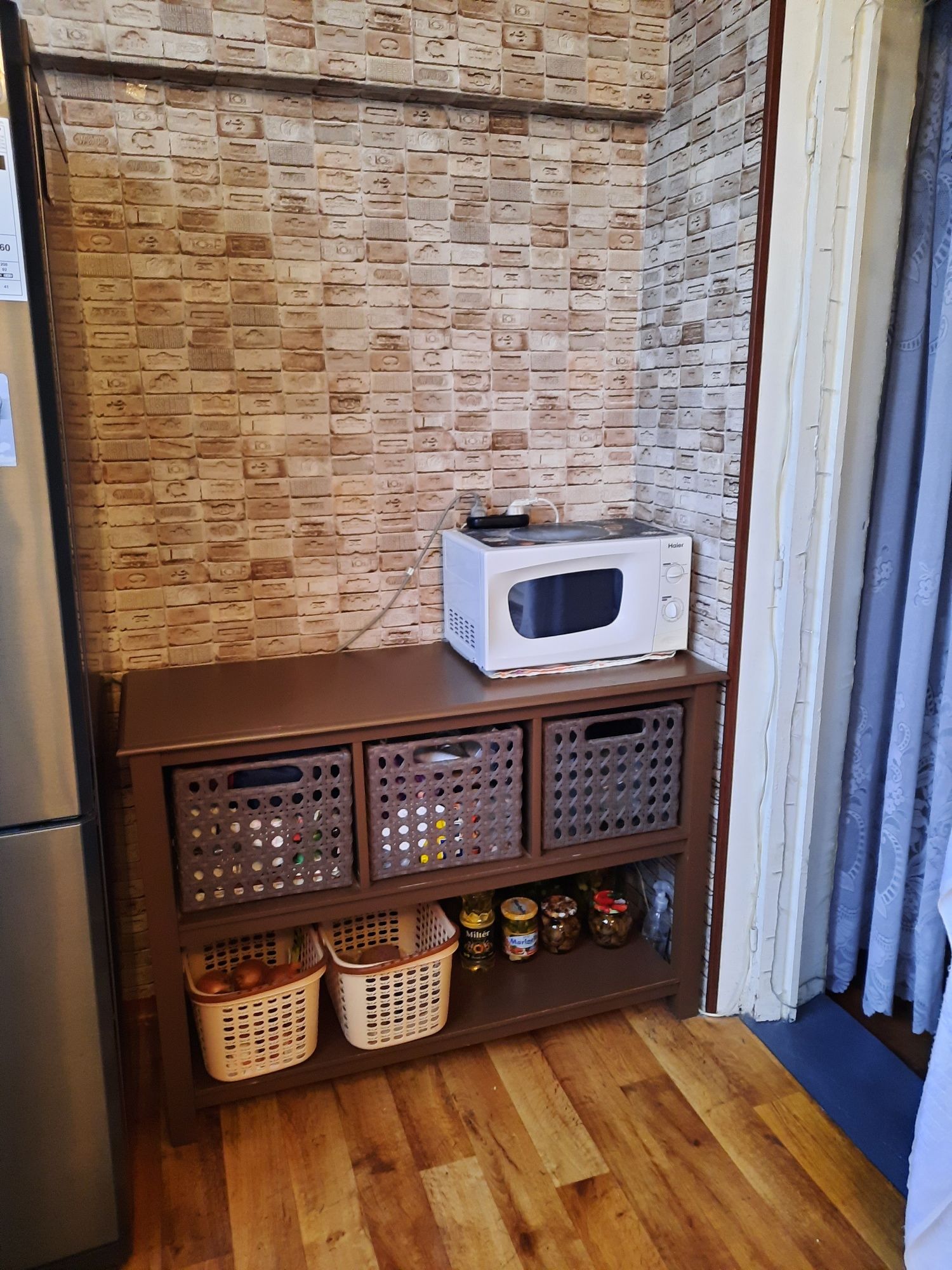Продаю микроволновку Haier.
