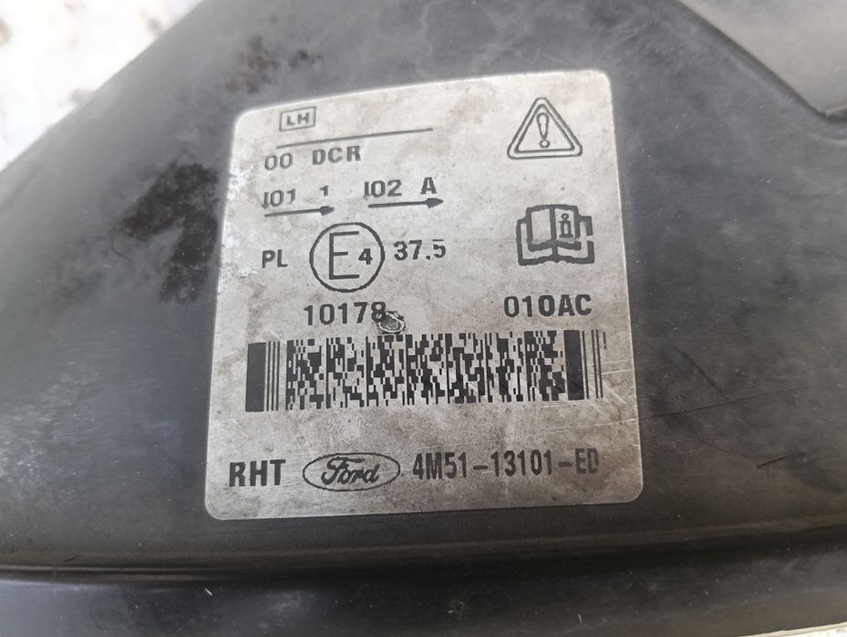 Faruri far stângă dreapta xenon Ford focus 2 europa