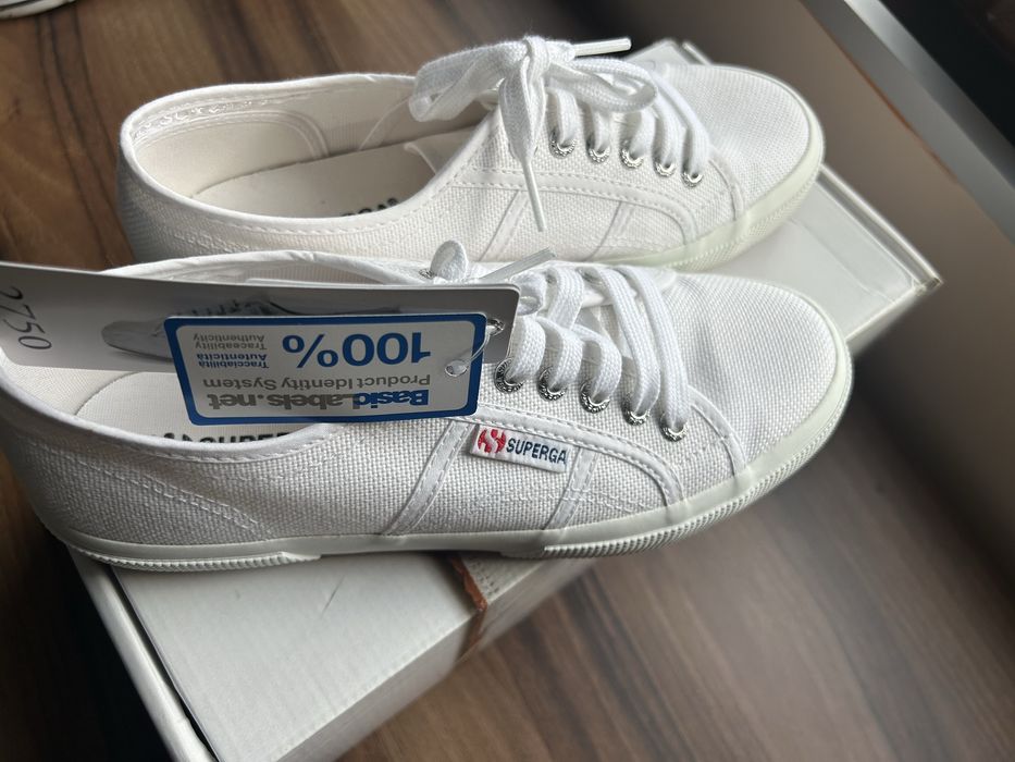 Кецове Superga, бели, нови, 39 номер