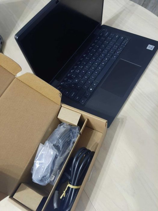 Dell Latitude 7410 – i5 / 16GB RAM / 256GB SSD – Stare excelentă