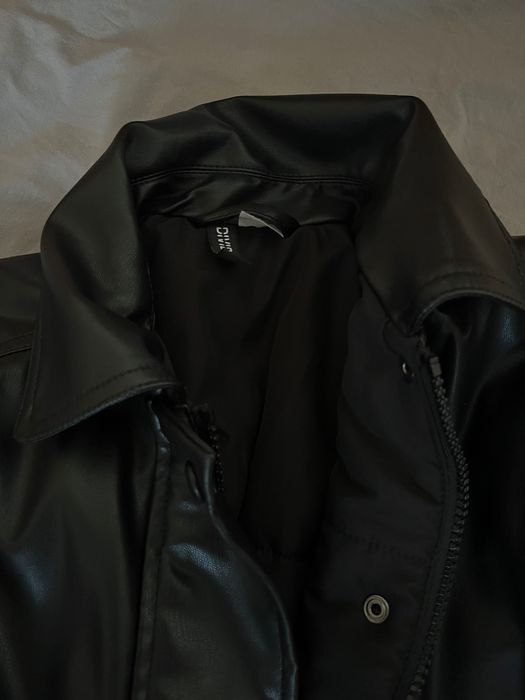 Яке от кожа H&M!