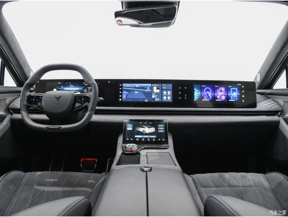 В наличие Voyah passion / Chasing light  2024 PHEV максмал комплектаци
