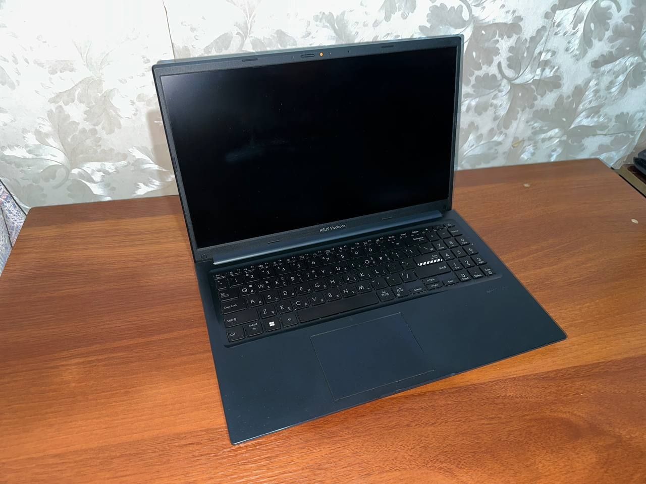 Asus VivoBook x1502va