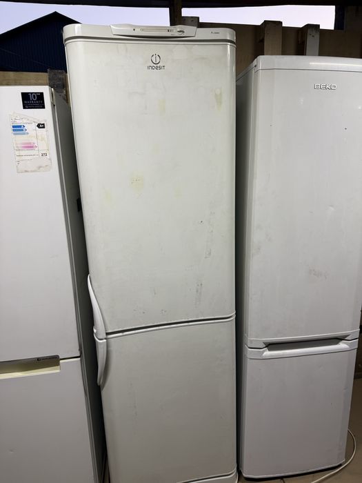 Продам холодильник индезит