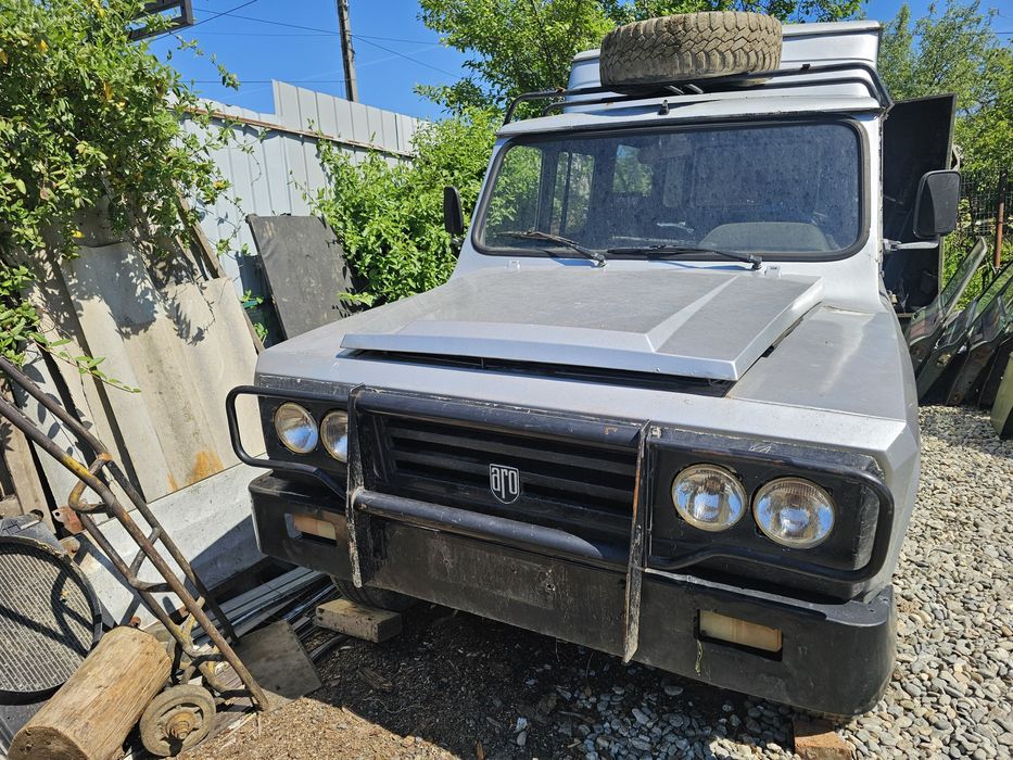 Aro 328 8plus 1 locuri