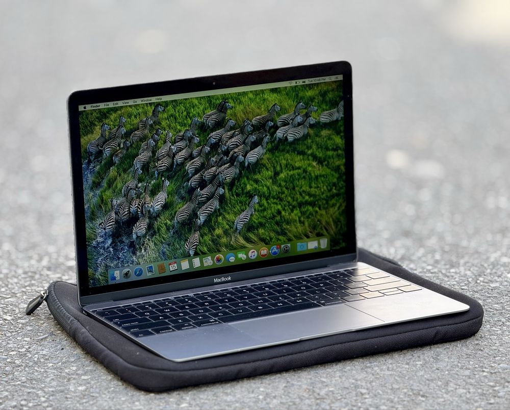 Apple MacBook 12” Retina (A1534) – 256GB SSD, 8GB RAM, Space Gray