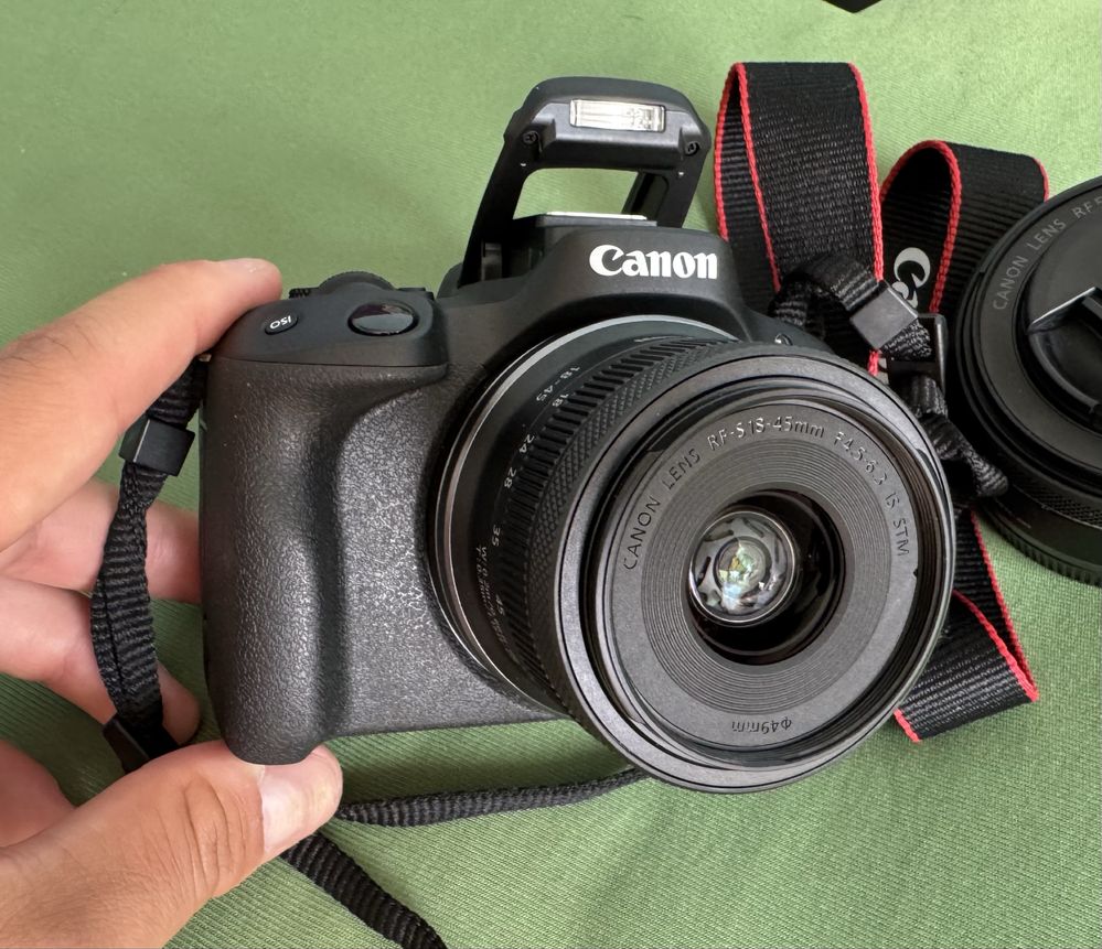 Canon eos R50 с още 3 обектива