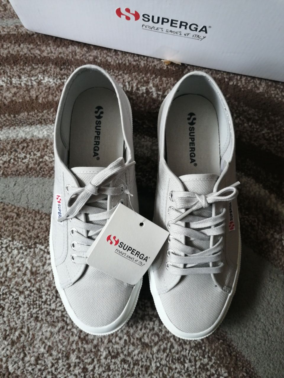 Нови кецове SUPERGA