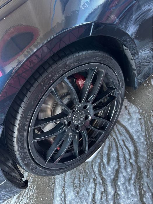 Vand Jante pe 19 cu cauciucuri bune, pret negociabil.