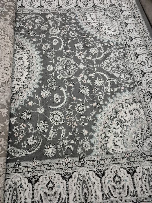 Ковёр шерстяной продается