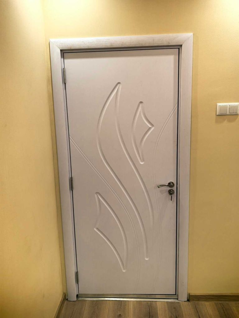 Продава се Тристаен апартамент в Казанлък - 90 кв.м за 1332 €/кв.м - Снимка #14