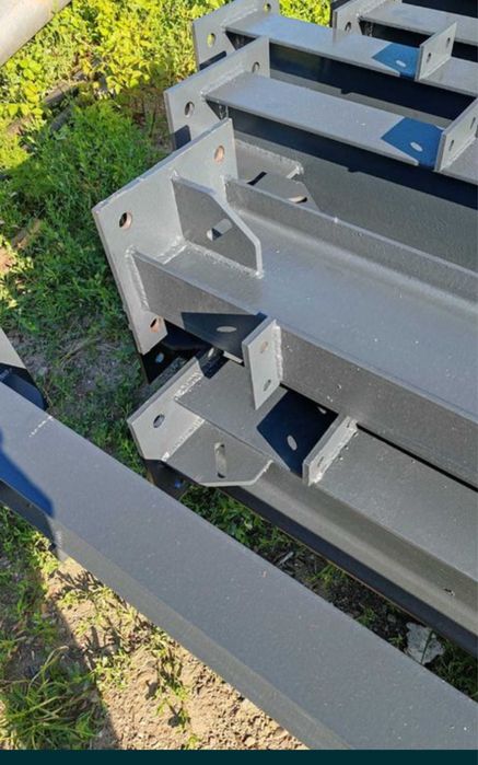 Vand hale si structuri metalice