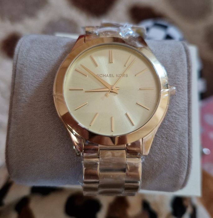 Vând ceas Michael Kors