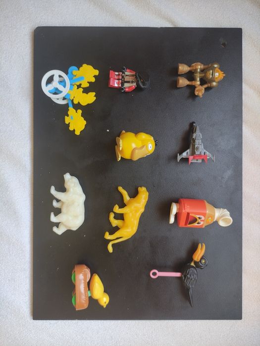 Колекция от стари играчки