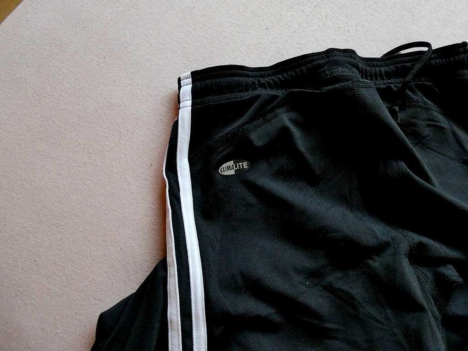 продавам дамски клин adidas в черно,размер 38