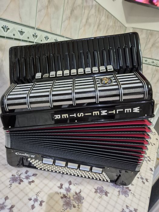 Acordeon Profesionale Weltmeister Cantus IV cassotto 2/2