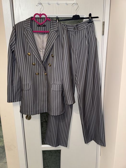 Костюм от две части