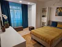 Proprietar inchiriez 3 camere si garaj, ultracentral, str. Cremenea