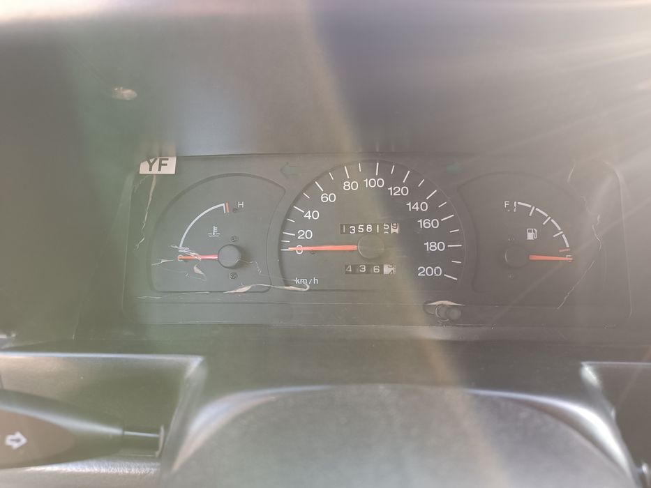 Moshina sotiladi narxini kelishsak buladi