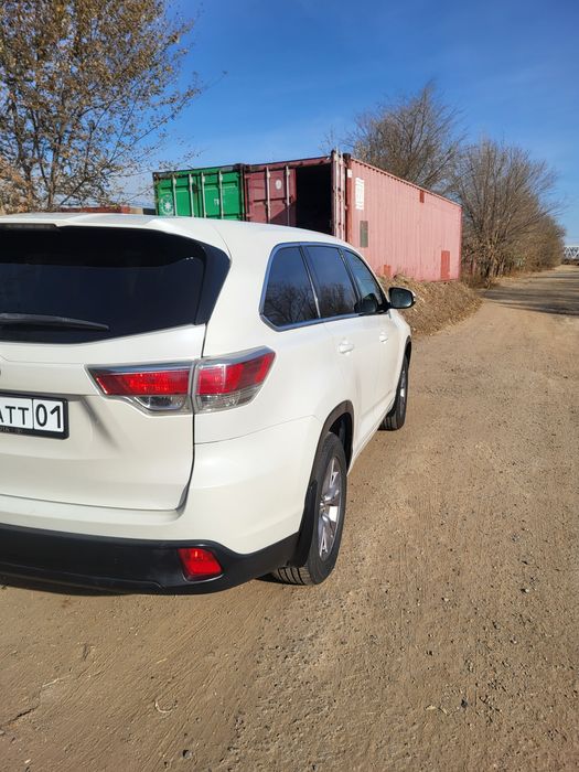 Продам авто Тойота Хайландер 2.7