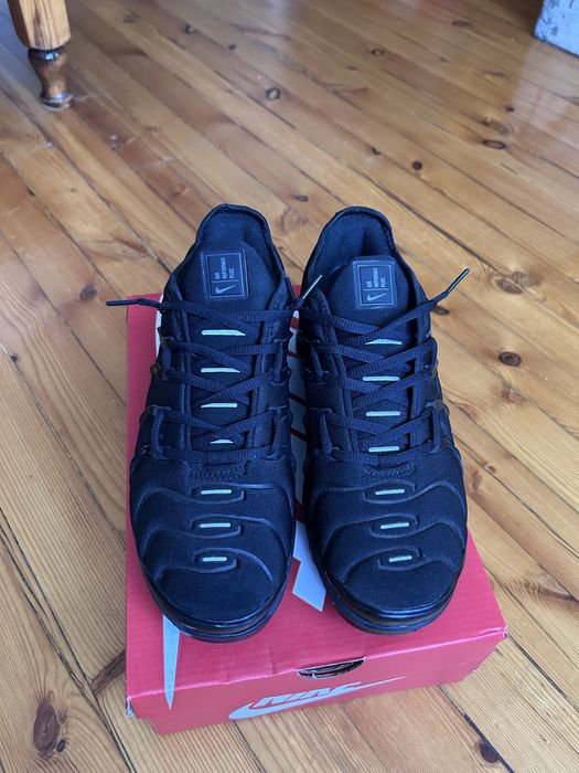 Air vapormax plus 42 номер