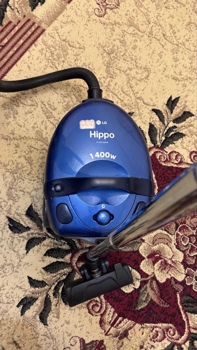 Моющий пылесос LG Hippo