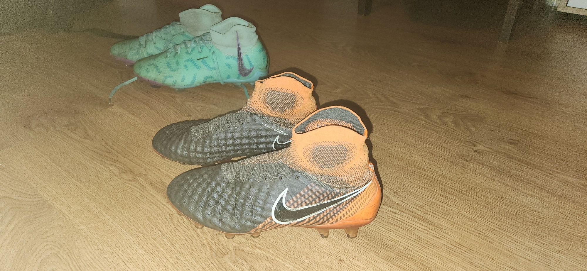 бутонки футболни обувки Nike Magista Acc 38,5 номер