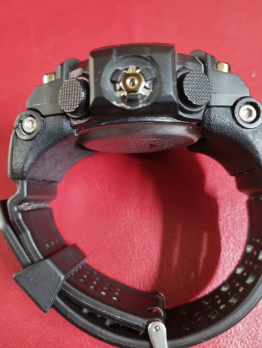 Часовник Casio G-SHOCK